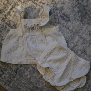 Carter's Soft Cream Baby Apparel